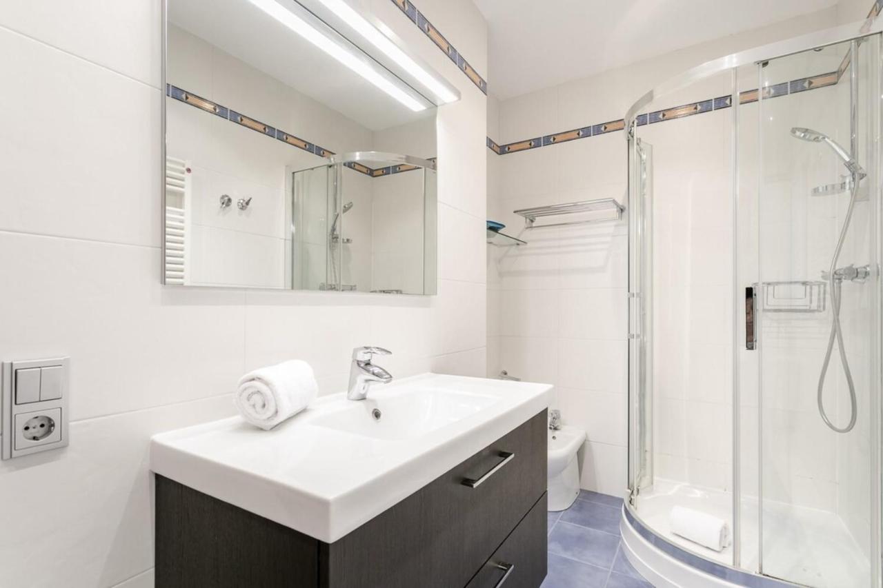 Fantastic 2 Bedroom 5 Minutes By Car From Plaza Catalunya Barcelona Exterior foto